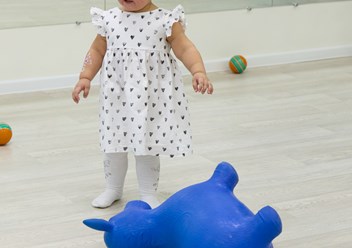 Фото компании  Слон и птичка 3
