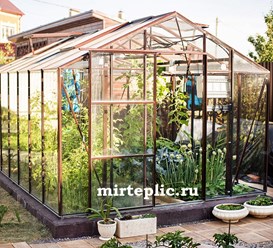 Теплица из стекла АСГ окраска коричневый RAL