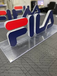 Табличка из акрила