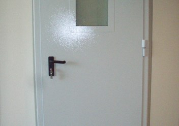 Дверь рентгенозащитная однопольная с окном