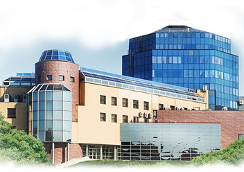 Центр образования и развития личности расположен на 9 этаже здания Бизнес-центр Капитал