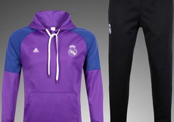 Спортивный костюм с эмблемой ФК Реал Мадрид