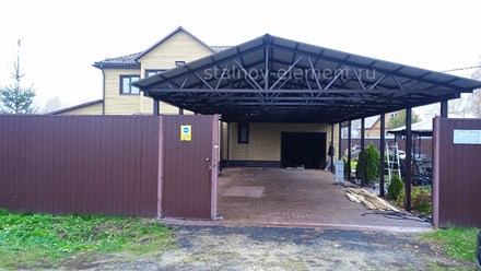 Двухскатный навес из профнастила 6х15 м