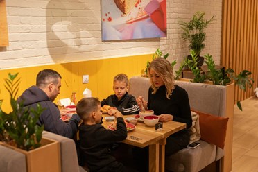 Фото компании  Ресторан паназиатской кухни «СушиВесла» 7