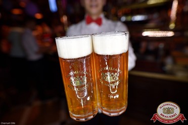 Фото компании  Максимилианс, баварский клубный ресторан-пивоварня 105