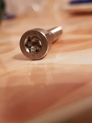 Винт нержавеющий с внутренним шестигранником