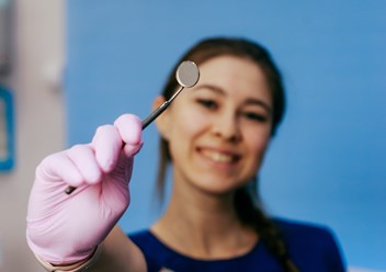 Фото компании  Стоматологическая клиника   «Лидер Дент» 4