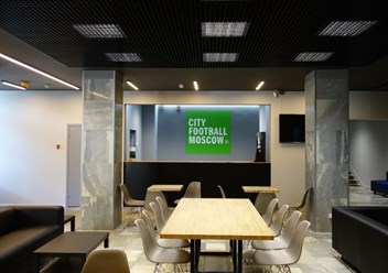 Зона отдыха и ресепшен.