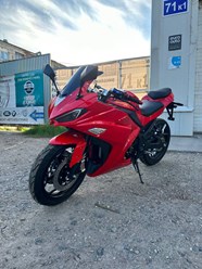 Огненная Elektro Yamaha