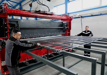 Производим сетку на высокоточном оборудовании