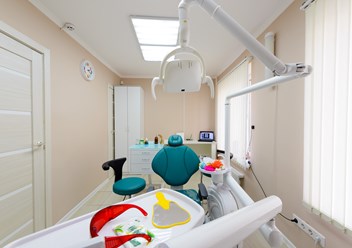 Фото компании  Семейная стоматология 6