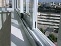 Раздвижные окна ПВХ. Металлопластиковые окна раздвижного типа заметно преображают квартиру, особенно, когда речь идет о лоджиях и комнатах, где нужно добавить больше света.