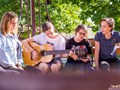 Песни под гитару в детском лагере "Евроклуб"