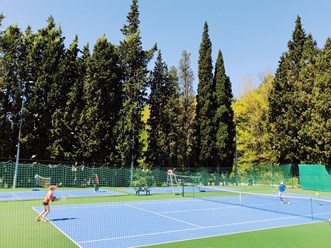 Фитнес клуб Zfit (санаторий Заполярье) теннисный корт