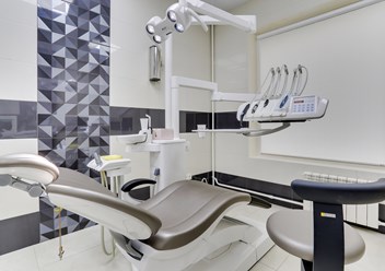 Фото компании  Стоматологическая клиника «Yan Daniel» 6