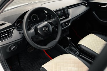 Салон автомобиля Skoda Rapid