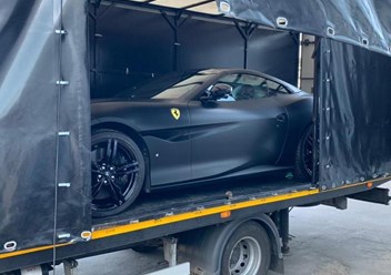 Перевезли "Феррари"
