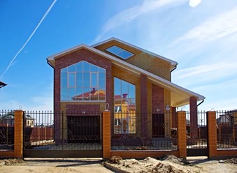 Заказывайте тут: Окна Балконы Жалюзи Натяжные Потолки Ролставни. Скидка 50% на все комплектующие звоните 89085112711. сайт бае61.рф