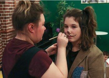 Фото компании  Театральная студия для детей "Ирбис" 2