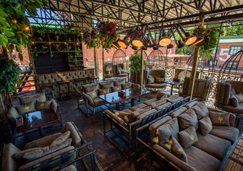 Фото компании  Барвиха Lounge Ликёрка 6