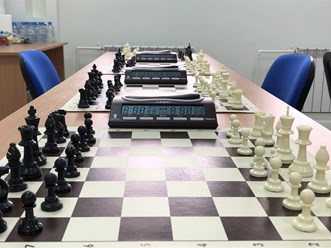 У нас профессиональный шахматный инвентарь