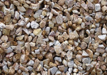 Доставка щебня  1200 руб