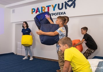 Фото компании  Partyum 4
