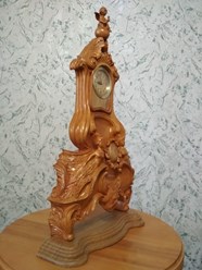 Часы каминные деревянные ручной работы.