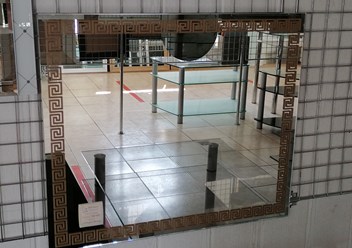Зеркало с УФ-печитью
Размер 600*540
рамка фотопечать
