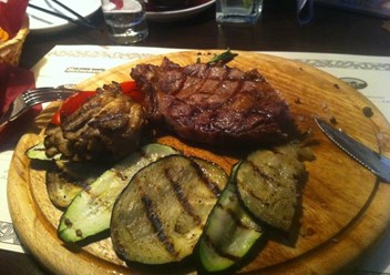 Фото компании  Black Bull, ресторан 5