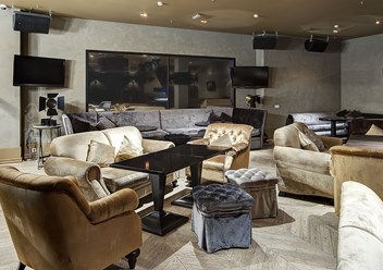 Фото компании ООО Караоке - бар "Невские мелодии" 1