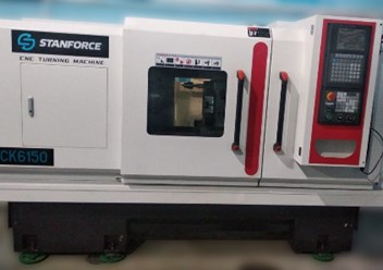 Токарный станок с ЧПУ SF6150х1000