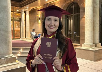 Выпускники института