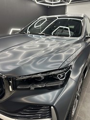 оклейка автомобиля защитной полиуретановой пленкой