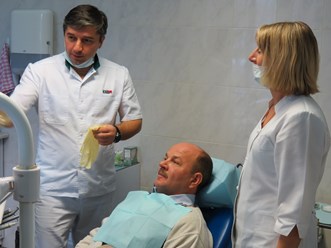 Стоматологическая клиника ТАВИ на Мироновской улице оснащена первоклассной диагностической аппаратурой, которая позволяет разработать индивидуальную программу лечения.