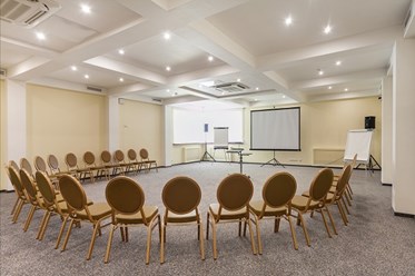 Фото компании ООО Загородный клуб "Артиленд" 7