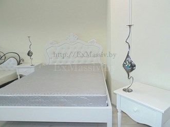 Белая двуспальная кровать с ручной резьбой из натурального массива ольхи быстро