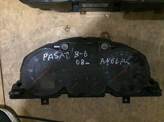 Панель приборов Volkswagen Passat B6