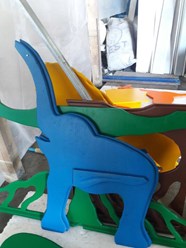 Покраска материалами Enameru детской мебели. Продукция Энамеру официально разрешена для использования в детских и медицинских учреждениях