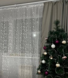 Тюль лён высота 280см, 
цена 190 руб. метр
Отлично подойдёт для гостиной и легко впишется в любой интерьер. Лёгкий блеск и аккуратный узор создают эффект чистого и мягкого сияния