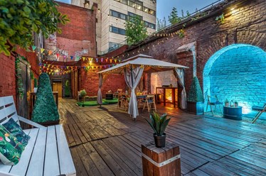 Просторный лофт с верандой в Москве от 4499 рублей в час