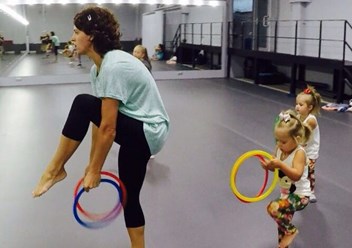 Фото компании  Детская школа танцев "ТанцБАЗА" 1