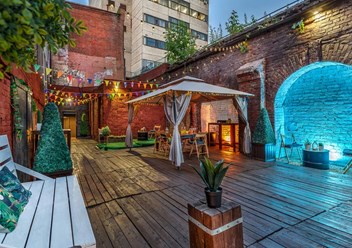 Просторный лофт с верандой в Москве от 4499 рублей в час