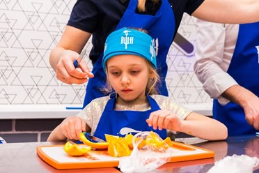 Фото компании  Адское кулинарное шоу CooknRun 18