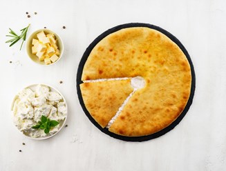 Осетинский пирог с сыром 1100 грамм 750 р. Свежий сыр с высокогорной собственной фермы