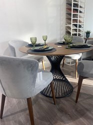 Обеденный стол Turin и стулья Fargo