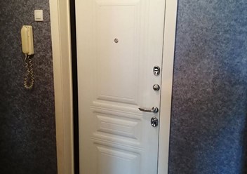 Фото компании  Двери в квартиру 3