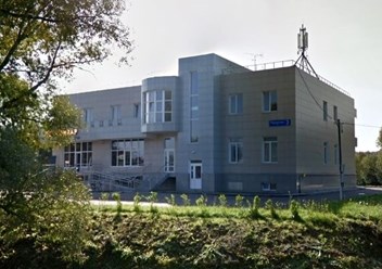 В этом здании находится троицкий офис компании Геодезия-Кадастр.