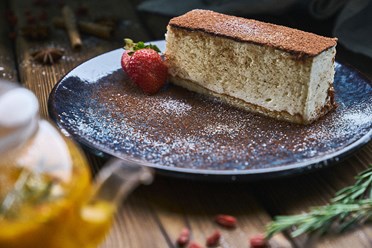 Птичье молоко - Нежный десерт из воздушного суфле и шоколадной корочкой | https://gotovitmama.ru/deserty/ptiche-moloko.html