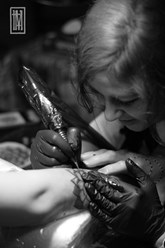 Салон тату TM Королев приглашает всех, кто собрался украсить свое тело уникальным рисунком.